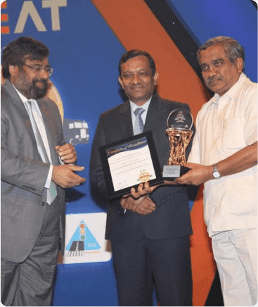 vijayanand travels super bus